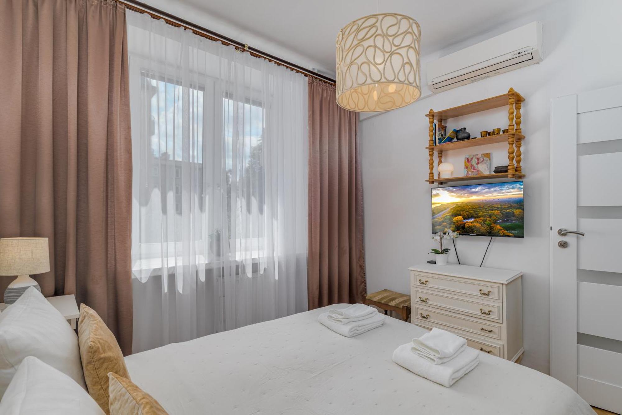 Luxury In Cozy Spacious Near Heart Of Apartamento Varsovia