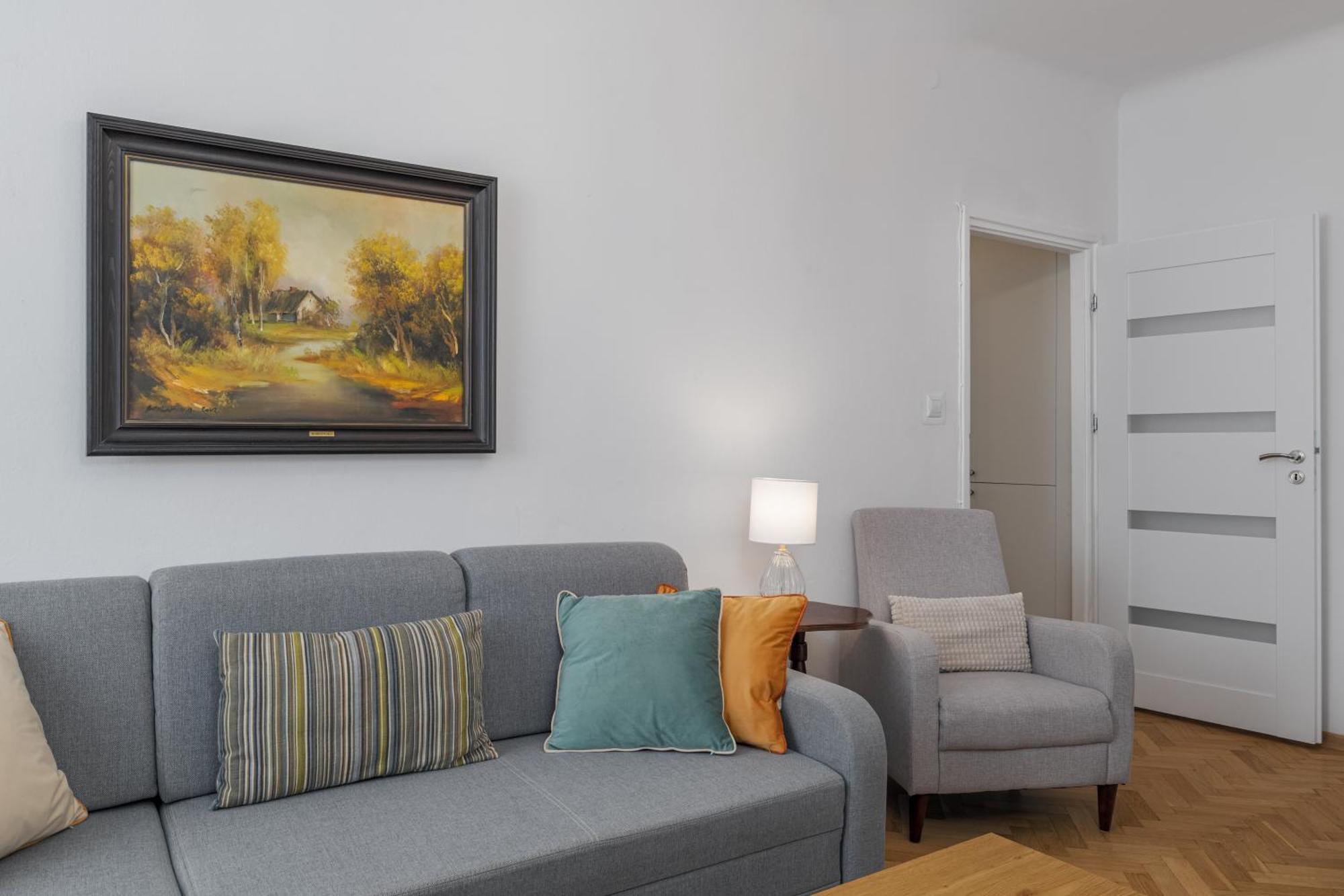 Luxury In Cozy Spacious Near Heart Of Apartamento *