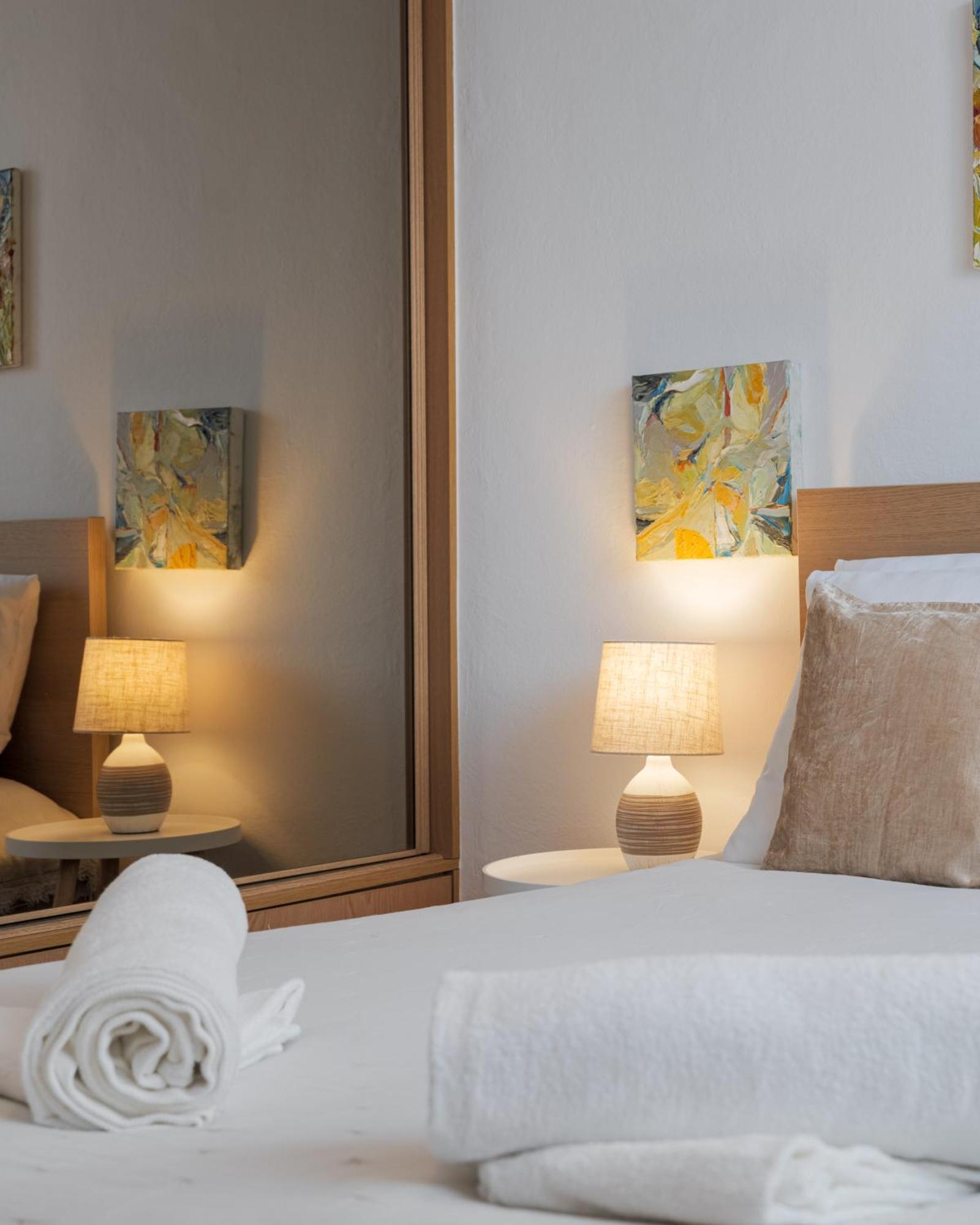 Luxury In Cozy Spacious Near Heart Of Apartamento